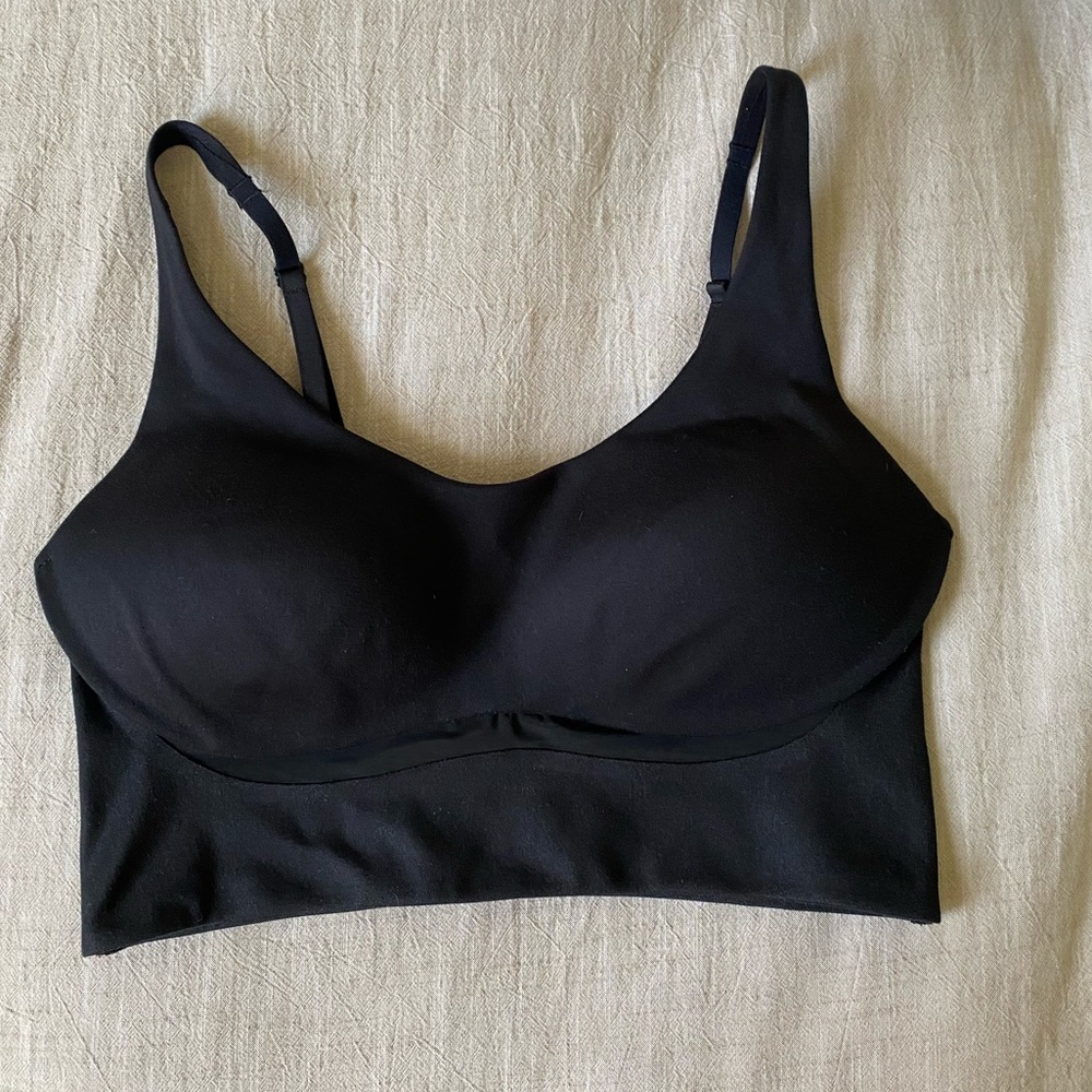 Victoria’s Secret Sport Bra 34D